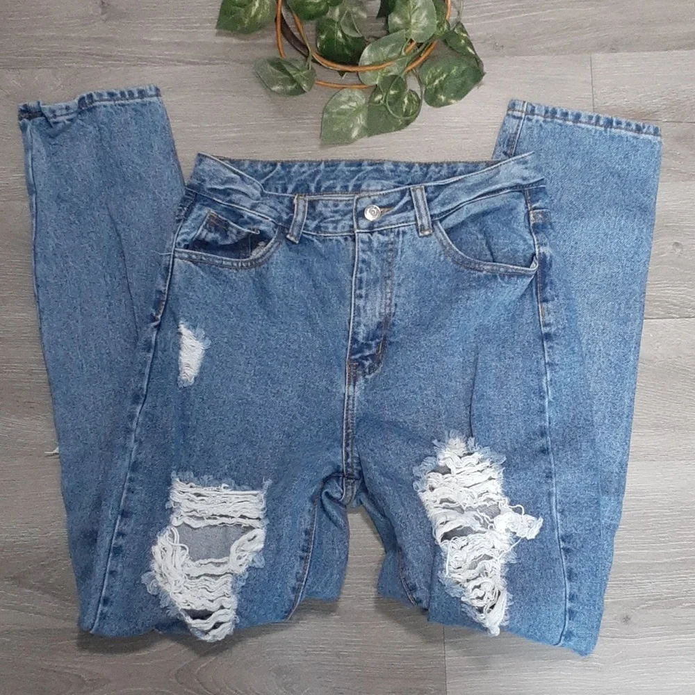 SHEIN distressed jeans